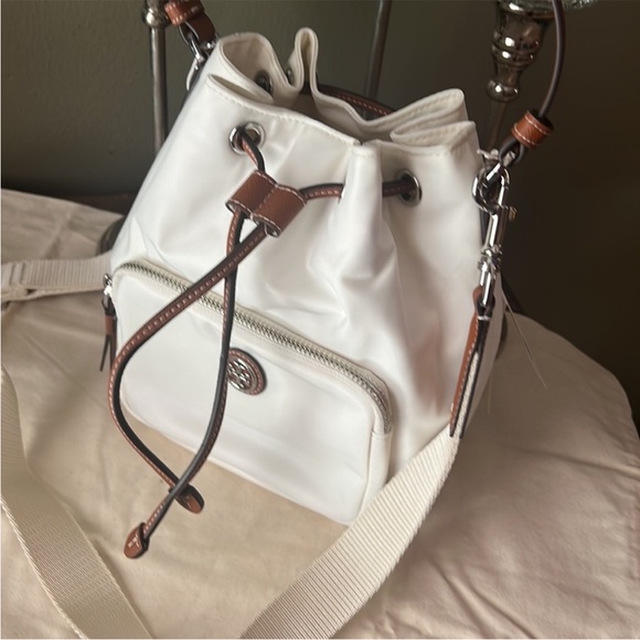 Tory Burch nylon bucket bag - Picture 3 of 9